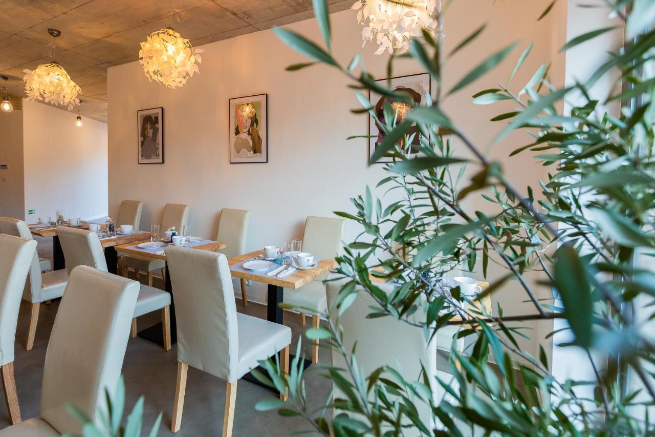 Exclusive Penzion Viva Residence Mladá Boleslav Buitenkant foto