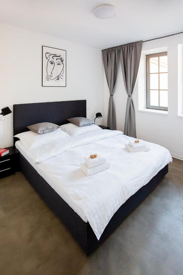 Exclusive Penzion Viva Residence Mladá Boleslav Buitenkant foto