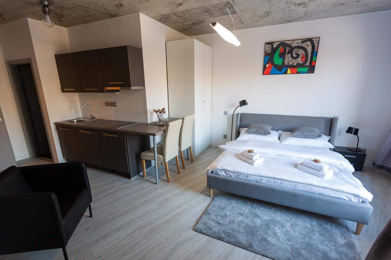 Exclusive Penzion Viva Residence Mladá Boleslav Buitenkant foto